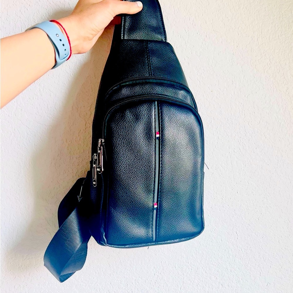 WESTEND Black Leather Sling Bag